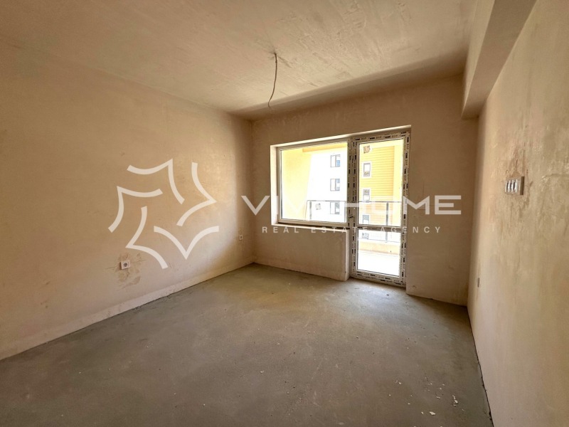 Продава  2-стаен град Варна , к.к. Св.Св. Константин и Елена , 70 кв.м | 83097150 - изображение [6]
