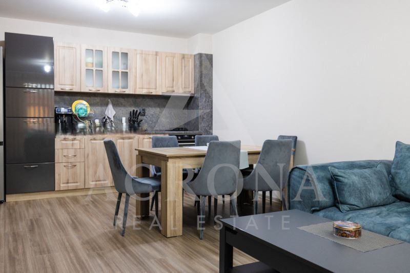 Продава 3-СТАЕН, гр. Пловдив, Остромила, снимка 2 - Апартаменти - 53279833