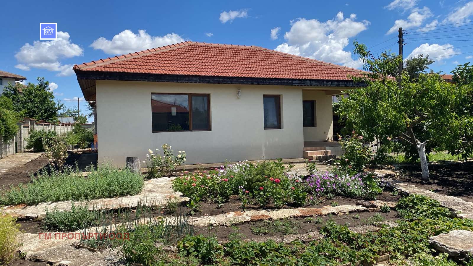 Продава КЪЩА, гр. Балчик, област Добрич