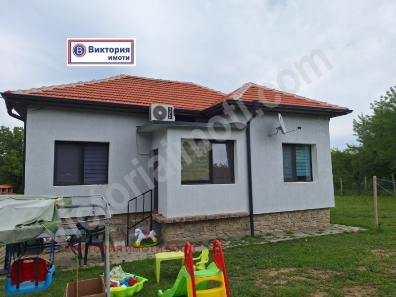 Продава КЪЩА в област Велико Търново, с. Ново село - 100 кв.м / 145 000 € » 283 595.35 лв., ВИКТОРИЯ ИМОТИ ЕООД