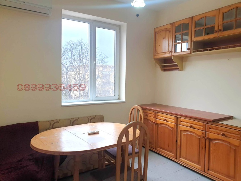 Продава МНОГОСТАЕН, гр. Шумен, 2-ри корпус, снимка 3 - Апартаменти - 52784503