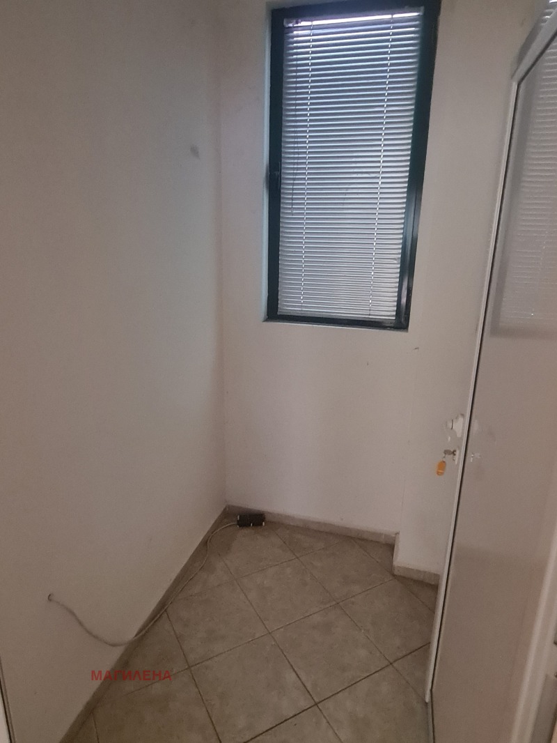 Na sprzedaż  Biuro Plowdiw , Gagarin , 117 mkw | 39749921 - obraz [10]
