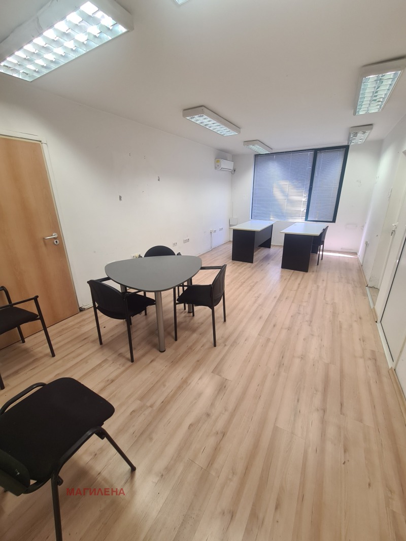 Na sprzedaż  Biuro Plowdiw , Gagarin , 117 mkw | 39749921 - obraz [6]