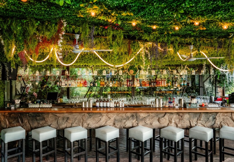 Продава ЗАВЕДЕНИЕ, гр. София, Център, снимка 5 - Заведения - 53437071