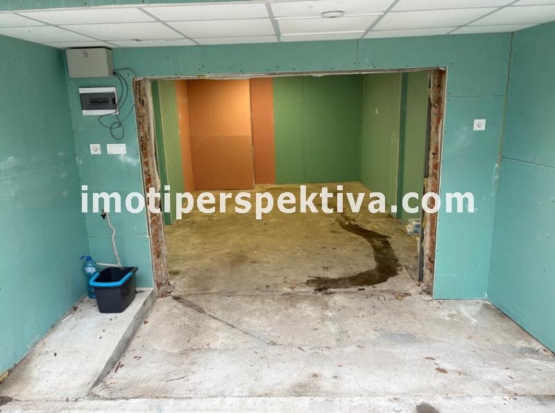 Продава ГАРАЖ, ПАРКОМЯСТО, гр. Пловдив, Кючук Париж, снимка 2 - Гаражи и паркоместа - 53029651