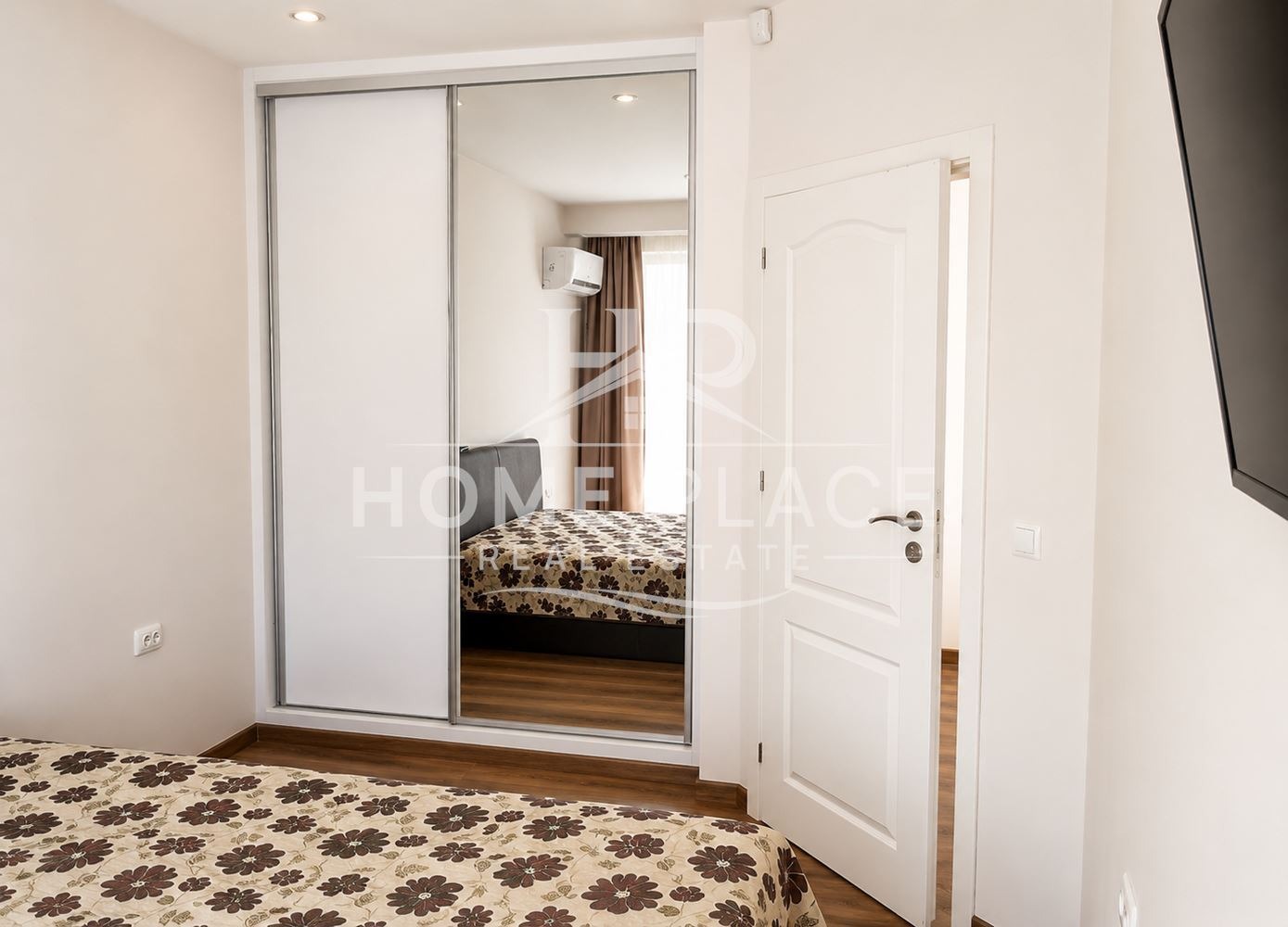Продава 3-СТАЕН, гр. Варна, Център, снимка 6 - Апартаменти - 54928291