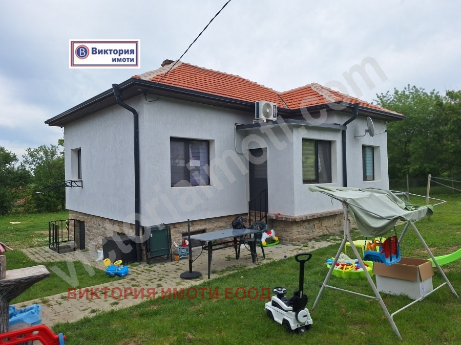 Продава КЪЩА, с. Ново село, област Велико Търново, снимка 2 - Къщи - 50186902