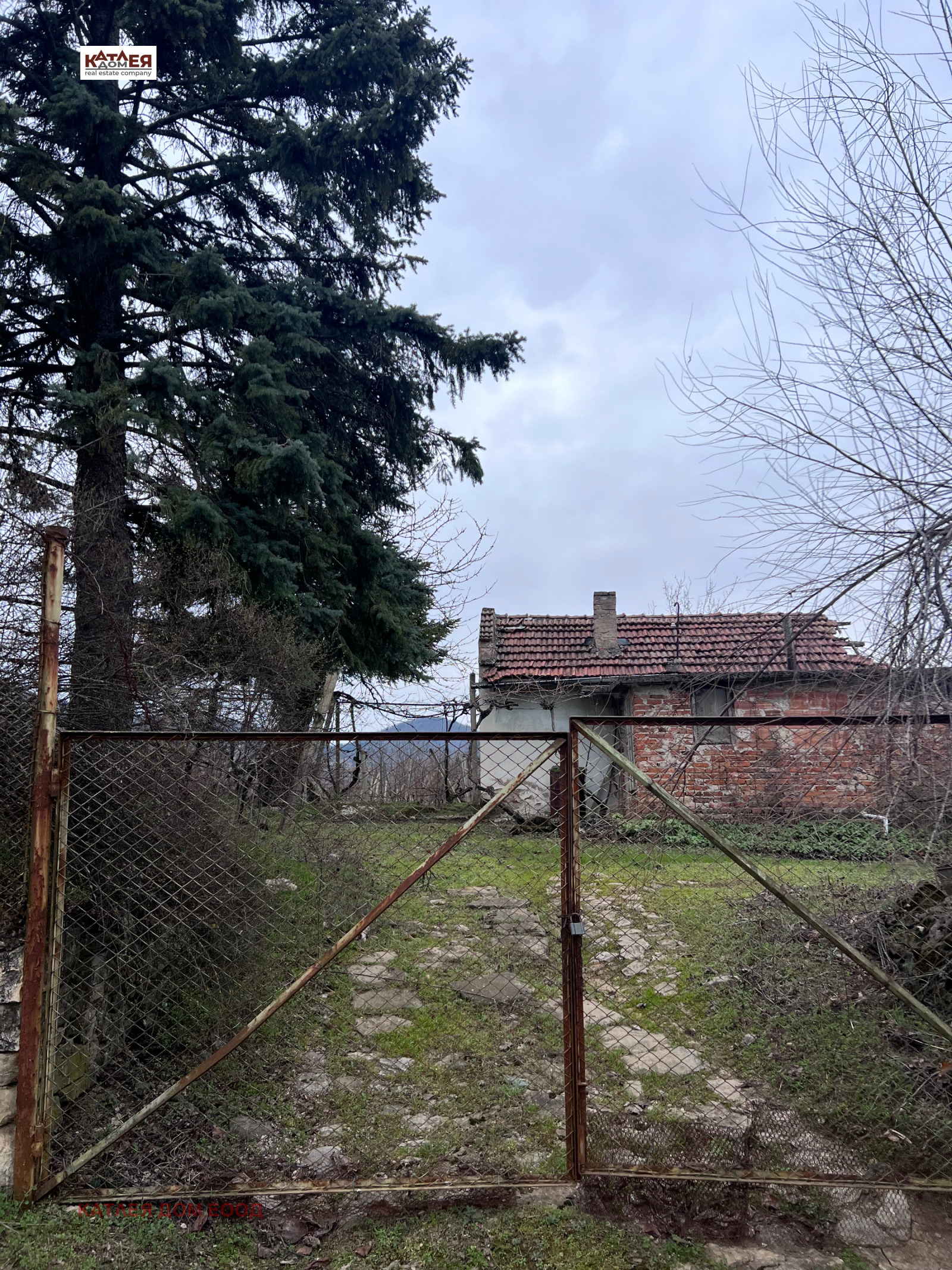 Продава ВИЛА, гр. Враца, Студентски град