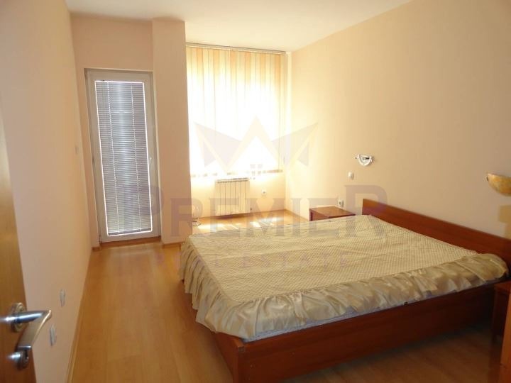 Na sprzedaż  1 sypialnia Sofia , Zona B-18 , 52 mkw | 42502019