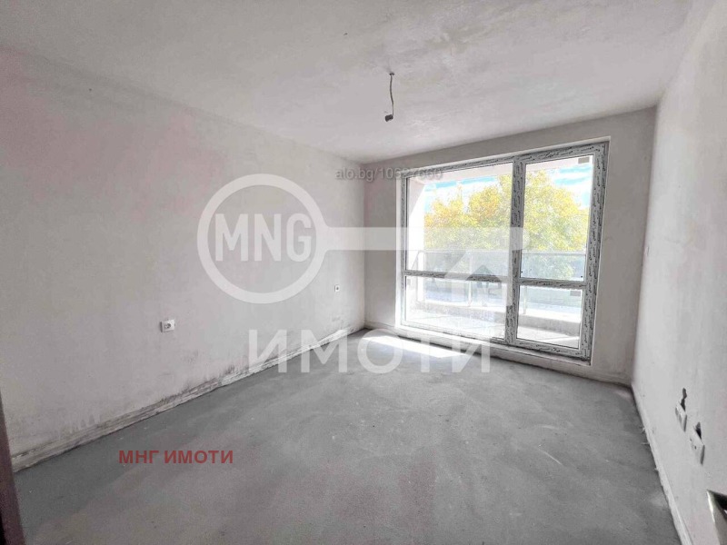 De vânzare  1 dormitor Plovdiv , Traciia , 70 mp | 34536486 - imagine [2]