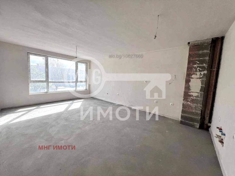 De vânzare  1 dormitor Plovdiv , Traciia , 70 mp | 34536486