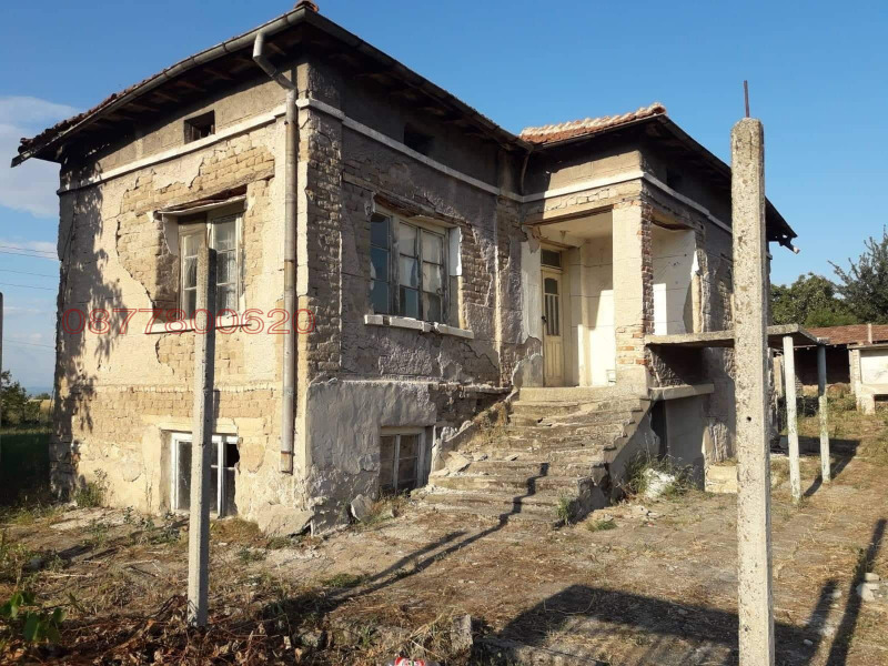 Продава КЪЩА, с. Загоре, област Стара Загора