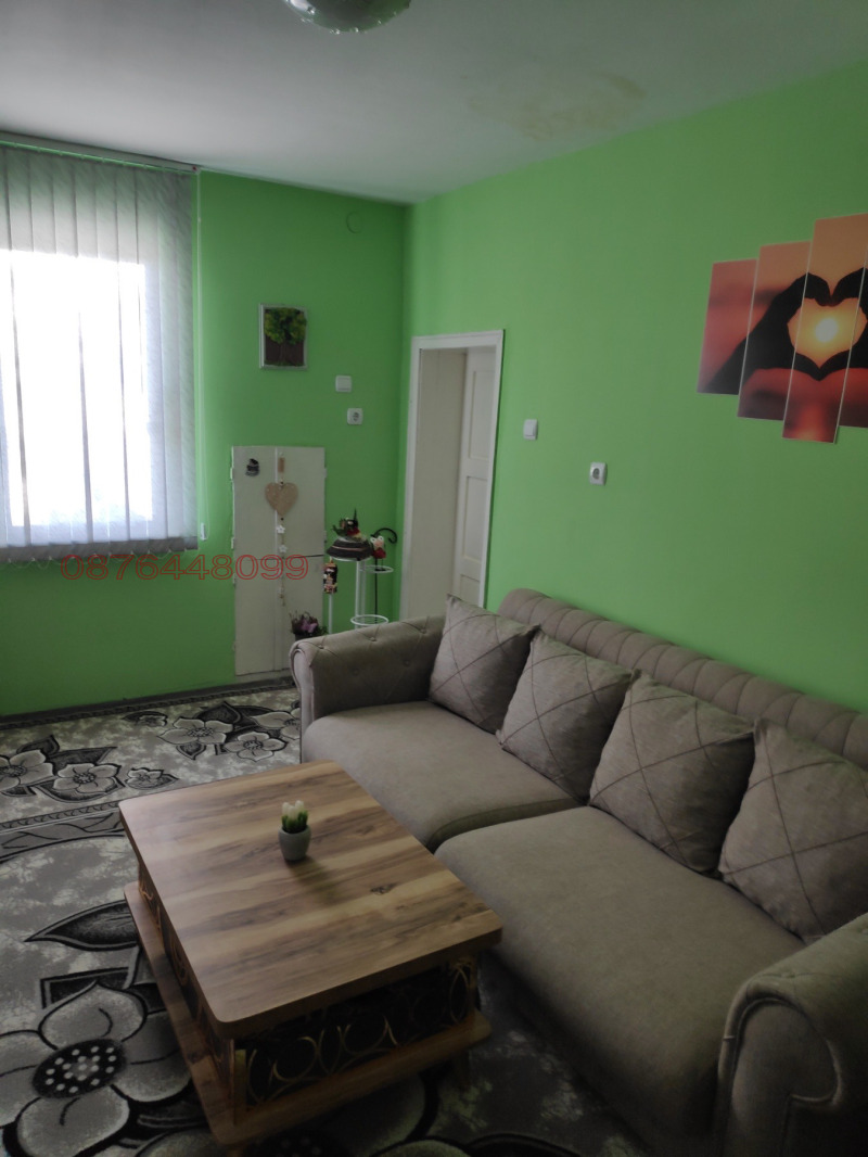 Продава КЪЩА, гр. Исперих, област Разград, снимка 12 - Къщи - 52781539