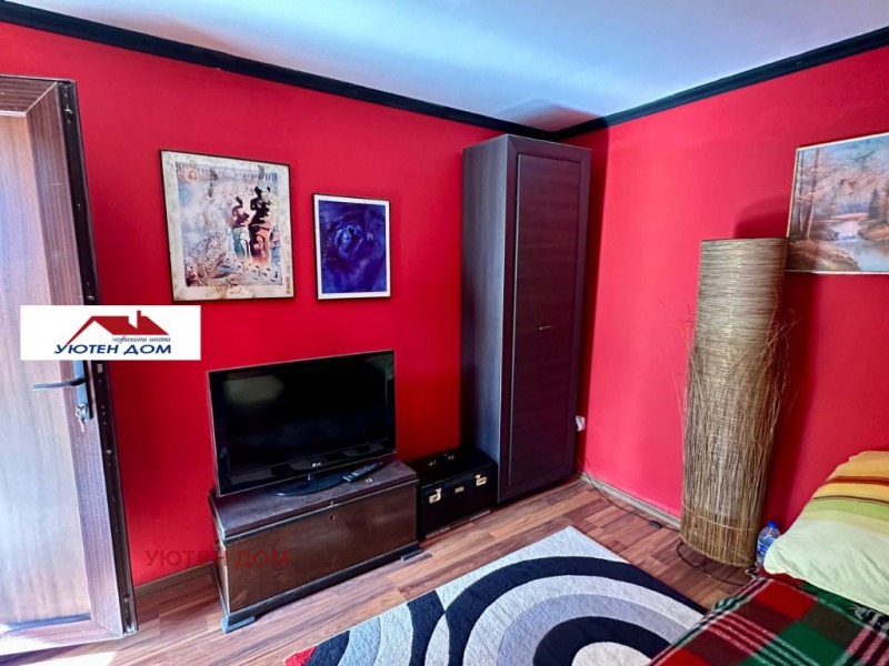 Продава КЪЩА, с. Веселиново, област Шумен, снимка 8 - Къщи - 52223654