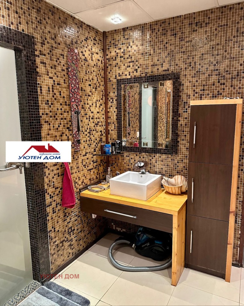 Продава КЪЩА, с. Веселиново, област Шумен, снимка 10 - Къщи - 52223654