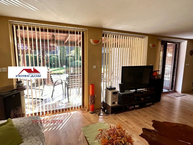 Продава КЪЩА, с. Веселиново, област Шумен, снимка 3 - Къщи - 52223654