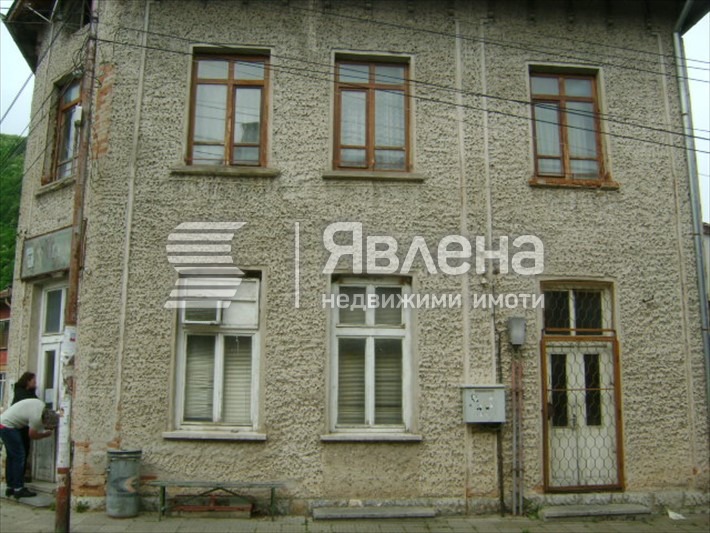 Продава КЪЩА, с. Гложене, област Ловеч, снимка 2 - Къщи - 55905665