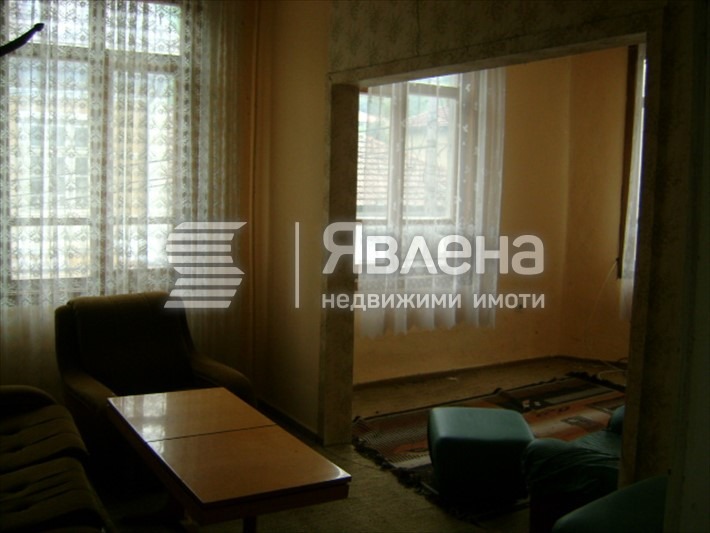 Продава КЪЩА, с. Гложене, област Ловеч, снимка 9 - Къщи - 55905665