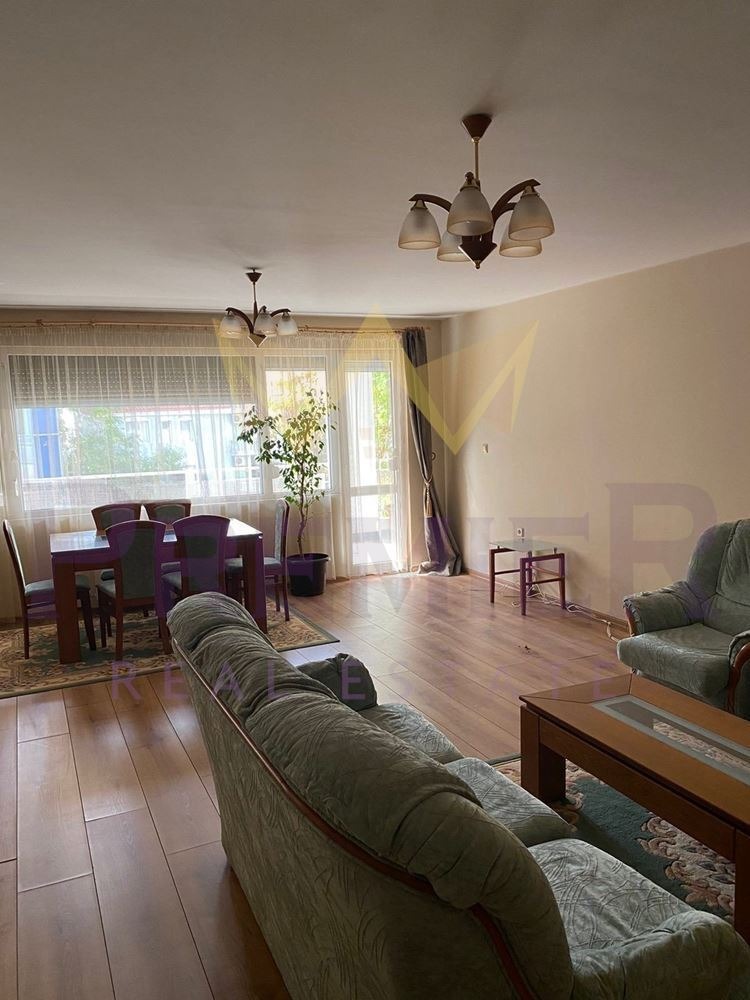 Продава МНОГОСТАЕН, гр. Пловдив, Център, снимка 2 - Апартаменти - 54351741