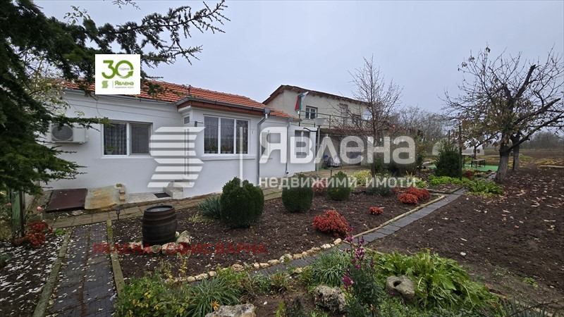 Продава  Къща, област Варна, с. Водица • 77 000 € • ID 28298011 — holmes.bg - [1] 