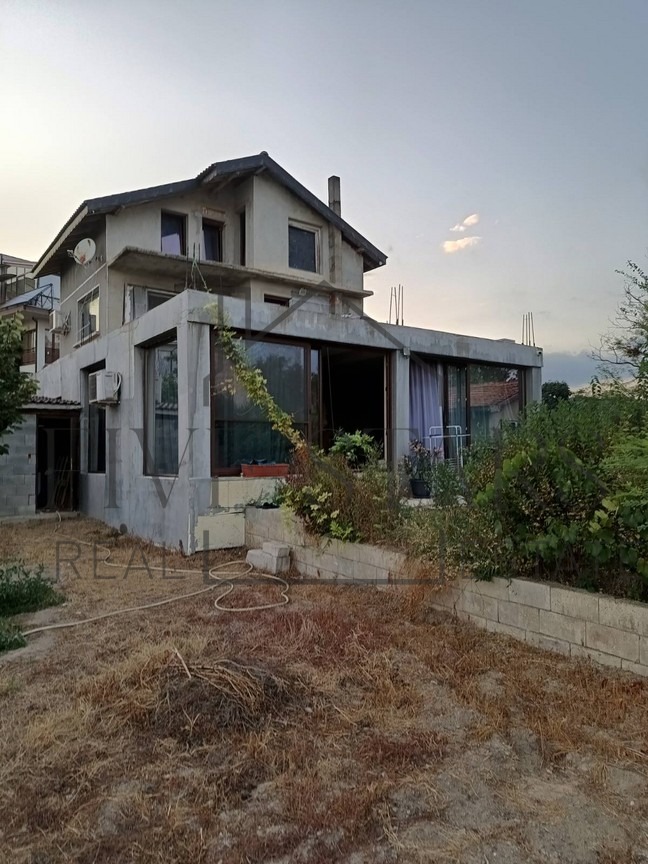Продава КЪЩА, гр. Варна, м-т Ален мак
