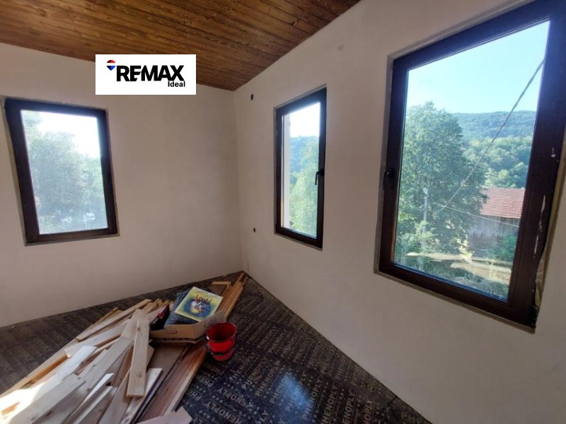 Продава КЪЩА, с. Стоките, област Габрово, снимка 10 - Къщи - 52746164