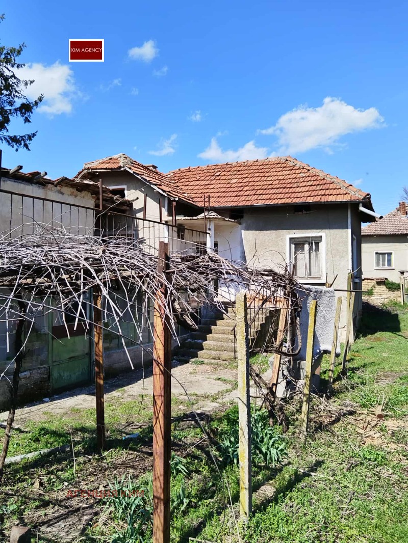 Продава КЪЩА в област Враца, с. Лесура - 65 кв.м / 17 000 € » 33 249.11 лв., АГЕНЦИЯ КИМ