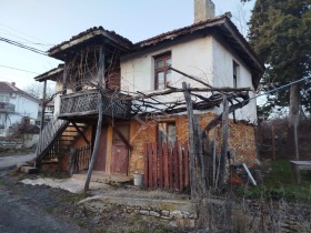 Casa Indzhe voyvoda, región Burgas
