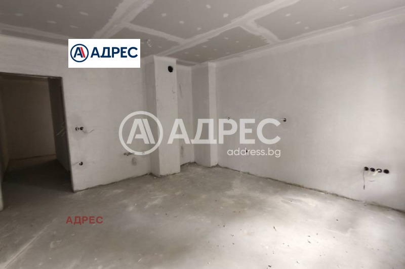 Продава МНОГОСТАЕН, гр. Варна, Лятно кино Тракия, снимка 3 - Апартаменти - 52809897