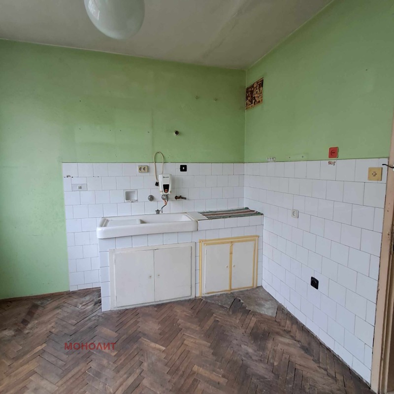 Продава 2-СТАЕН в град Габрово, Център - 48 кв.м / 47 038.85 € » 92 000 лв., МОНОЛИТ