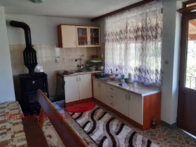 Villa Lazhnitsa, region Blagoevgrad 8