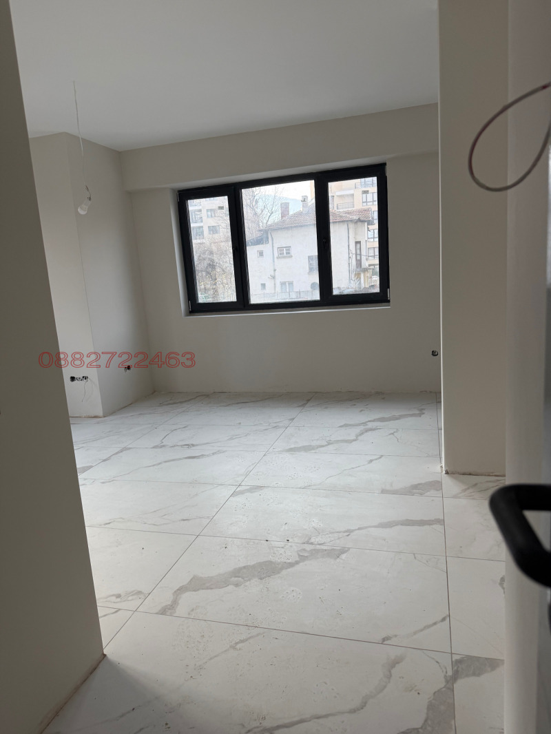 Продава 2-СТАЕН, гр. София, Бъкстон