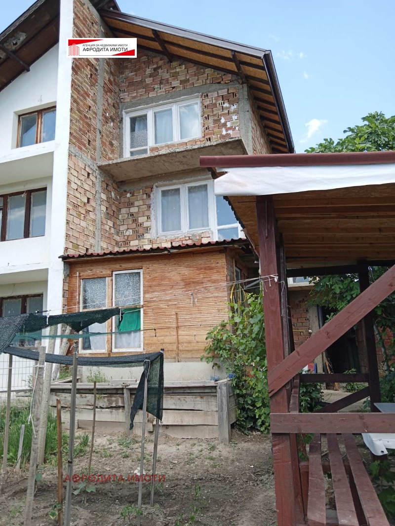 Продава КЪЩА, област Стара Загора, с. Преславен • 70000 € • 91413764 — Holmes.bg