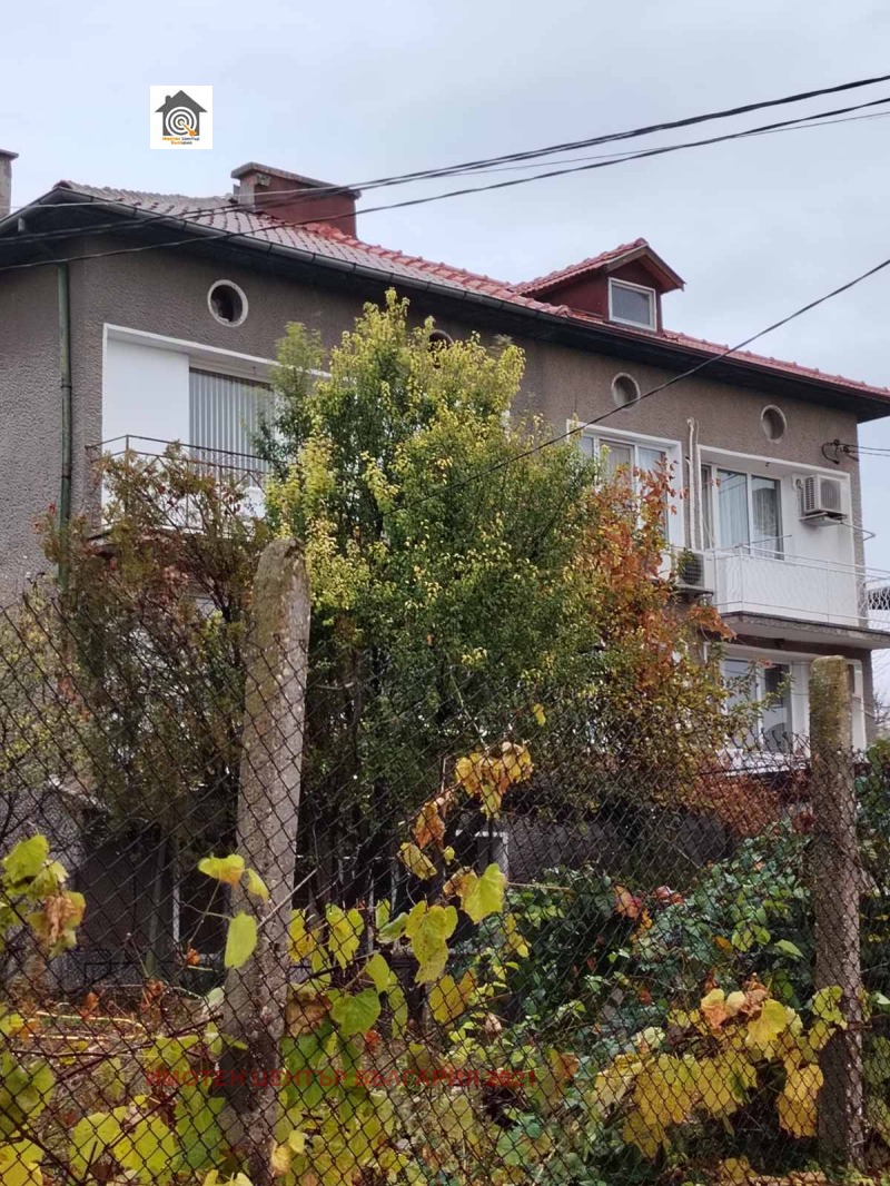 Продава КЪЩА, гр. Перник, Варош, снимка 3 - Къщи - 52375907