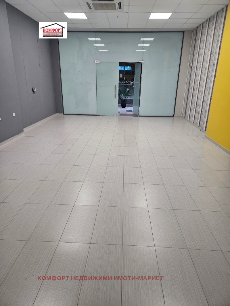 Продава МАГАЗИН, гр. Плевен, Идеален център, снимка 3 - Магазини - 52616347