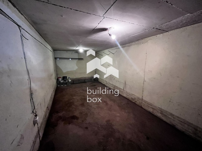 In vendita  Box auto Plovdiv , Kamenitsa 1 , 16 mq | 48412347 - Immagine [2]