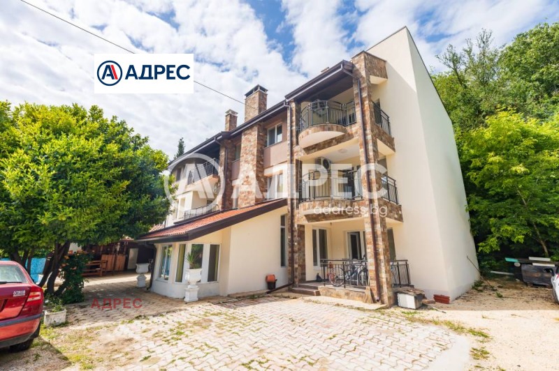 Продава ХОТЕЛ, гр. Каварна, област Добрич