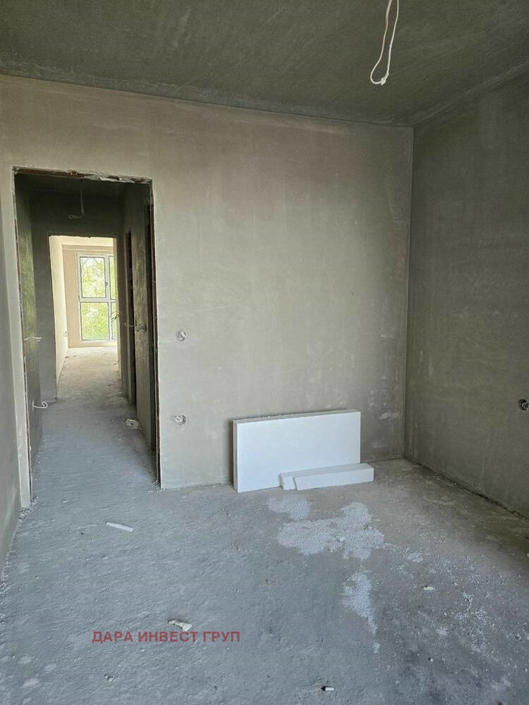 Продава  2-стаен град Шумен , Военно училище , 60 кв.м | 21190442 - изображение [2]