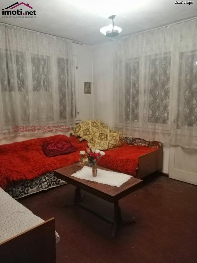 Продава ЕТАЖ ОТ КЪЩА в област Пазарджик, гр. Велинград - 106 кв.м / 79 900 € » 156 270.82 лв.