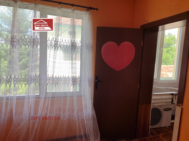 De vânzare  Studio Vrața , Medcoveț , 50 mp | 38826646 - imagine [3]