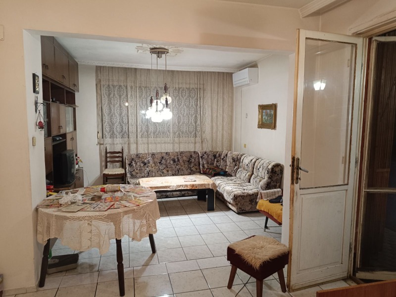 Продава  Етаж от къща град Стара Загора , Кольо Ганчев , 160 кв.м | 74372741 - изображение [3]