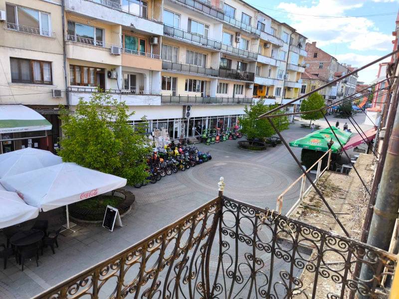 Προς πώληση  Όροφος σπιτιού περιοχή Μοντάνα , Λομ , 220 τ.μ | 11966299