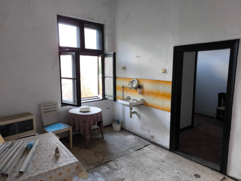 Προς πώληση  Όροφος σπιτιού περιοχή Μοντάνα , Λομ , 220 τ.μ | 11966299 - εικόνα [6]