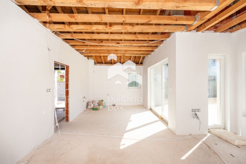 Продава КЪЩА, с. Ягодово, област Пловдив, снимка 8 - Къщи - 52751550