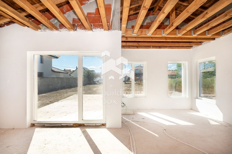 Продава КЪЩА, с. Ягодово, област Пловдив, снимка 7 - Къщи - 52751550