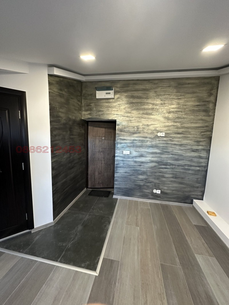 Продава 1-СТАЕН в град Добрич, Дружба 4 - 40 кв.м / 38 000 € » 74 321.54 лв.