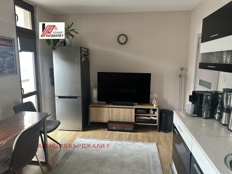 Продава 2-СТАЕН, гр. Кърджали, Център, снимка 7 - Апартаменти - 53227086