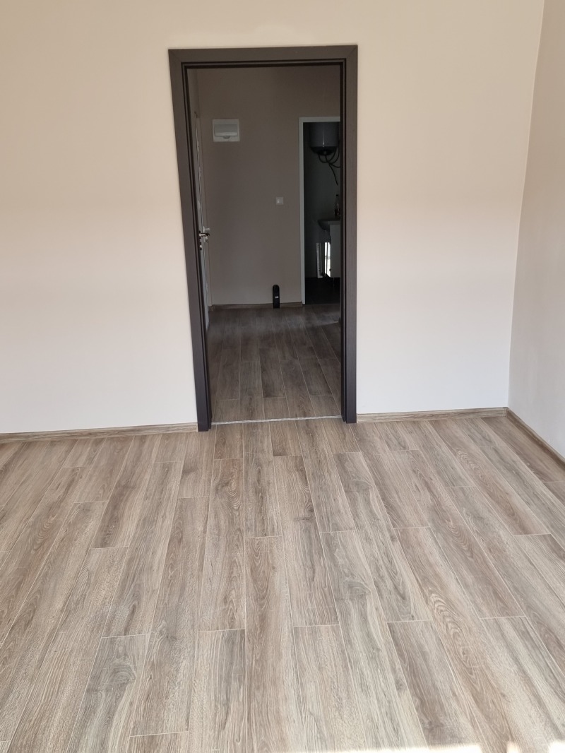 Till salu  Kontor Razgrad , Abitrus , 104 kvm | 72743652 - bild [11]