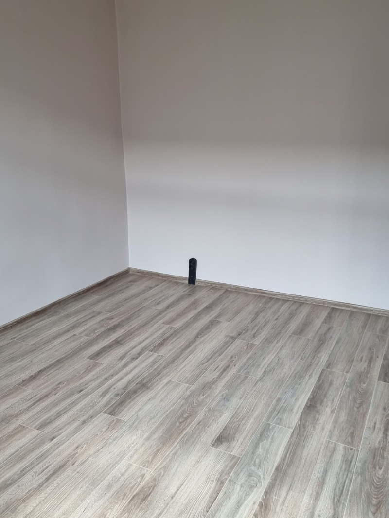 Till salu  Kontor Razgrad , Abitrus , 104 kvm | 72743652 - bild [9]