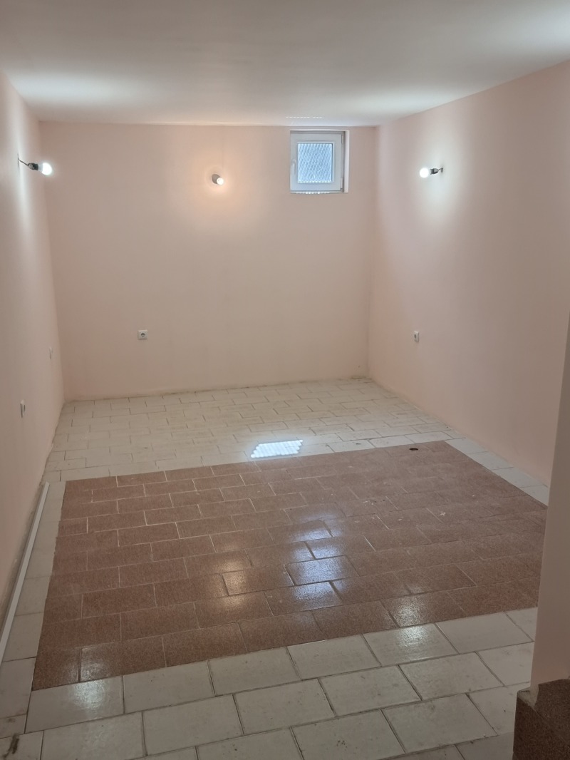 Till salu  Kontor Razgrad , Abitrus , 104 kvm | 72743652 - bild [3]